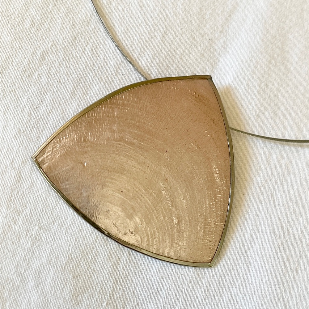 Culture Mix Shell Necklace - Picture 2 of 6